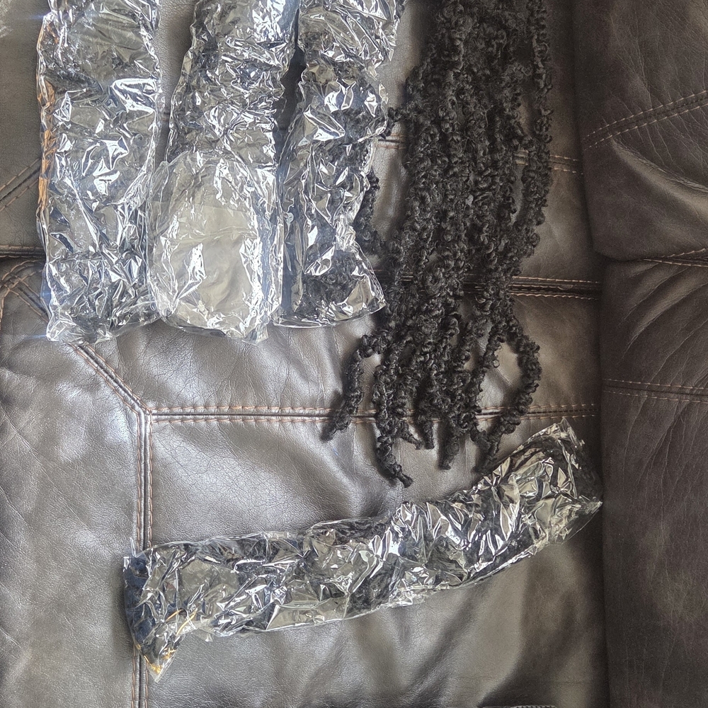 Premade Synthetic Butterfly Locs 1 Open, 5 In Package